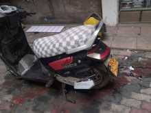 https://riyasewana.com/uploads/mahindra-scooter-81735154393.jpg