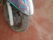 https://riyasewana.com/uploads/mahindra-scooty-27382913204.jpg