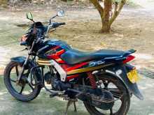 https://riyasewana.com/uploads/mahindra-sentence-615221613254.jpg