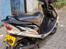 https://riyasewana.com/uploads/mahindra-streak-27828424742.jpg