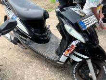 https://riyasewana.com/uploads/mahindra-sym-28124604131523.jpg