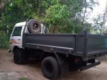 https://riyasewana.com/uploads/mahindra-tipper-2018-10534112452.jpg