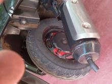 https://riyasewana.com/uploads/mahindra-uzo125-221421026305.jpg