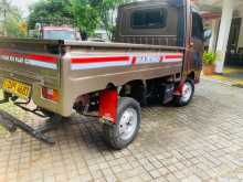 https://riyasewana.com/uploads/mahindra-vx-2015-211335412412.jpg