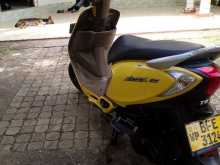 https://riyasewana.com/uploads/mahindra-zest-231359154013.jpg