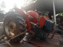 Massey-Ferguson 125 2000 Tractor