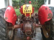 https://riyasewana.com/uploads/massey-ferguson-135-2011290910416.jpg