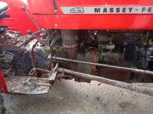 https://riyasewana.com/uploads/massey-ferguson-135-31732184432.jpg