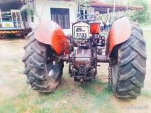 https://riyasewana.com/uploads/massey-ferguson-135-dl-311426516744.jpg