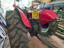https://riyasewana.com/uploads/massey-ferguson-135dl-2115210517615.jpg