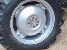 https://riyasewana.com/uploads/massey-ferguson-240-super-227585517555.jpg