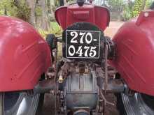 Massey-Ferguson D Heavy 2000 Tractor