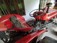 https://riyasewana.com/uploads/massey-ferguson-ferguson--141134506114.jpg
