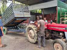 https://riyasewana.com/uploads/massey-ferguson-mf-135-1969-1511085912462.jpg