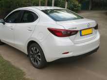 https://riyasewana.com/uploads/mazda-2-2016-411554912952.jpg