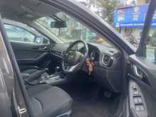 https://riyasewana.com/uploads/mazda-3-24124427654.jpg