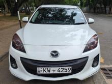 Mazda 3 Axela 2013 Car