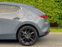 https://riyasewana.com/uploads/mazda-3-retro-201072617085.jpg