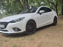 Mazda Axela 2015 Car