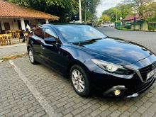 Mazda Axela Hybrid Sky Active 2017 Car