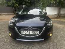 Mazda Axela Sky-Active Hybrid 2014 Car