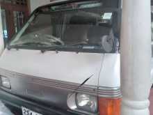 Mazda Bongo 1995 Van