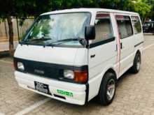 https://riyasewana.com/uploads/mazda-bongo-1993-320305812032.jpg