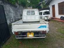https://riyasewana.com/uploads/mazda-bongo-1995-1220243812542.jpg