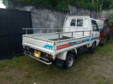 https://riyasewana.com/uploads/mazda-bongo-1995-1220243812933.jpg