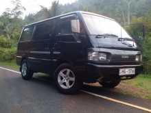 Mazda Bongo 1998 Van