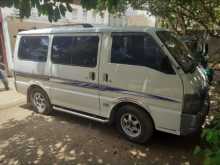 Mazda Bongo 1999 Van