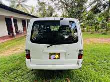 Mazda Bongo 2002 Van