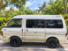 Mazda Bongo 1995 Van
