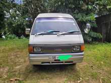 Mazda Bongo 1995 Van