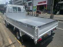 https://riyasewana.com/uploads/mazda-bongo-9-2005-3023255012983.jpg