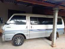Mazda Bongo Brawny 2000 Van