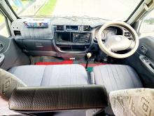 https://riyasewana.com/uploads/mazda-bongo-lion-15725456834.jpg