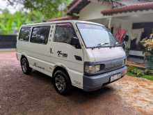 Mazda Bongo R2 1998 Van