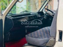 https://riyasewana.com/uploads/mazda-bongo-r2-27902176065.jpg