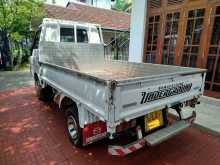 https://riyasewana.com/uploads/mazda-bongo-vanette-2002-1122372712224.jpg