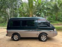 Mazda Bongo VX Lion Face 2011 Van