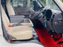 https://riyasewana.com/uploads/mazda-bongonissan-vaneet-156462117035.jpg
