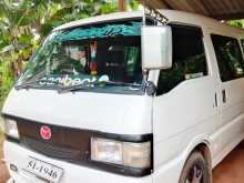 Mazda Brawny 1990 Van