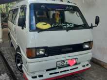 Mazda Brawny 1990 Van