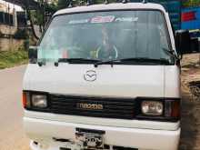 Mazda Browny 1993 Van