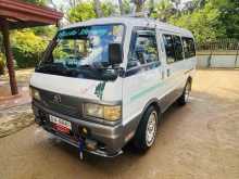 Mazda Brawny Medium 1991 Van