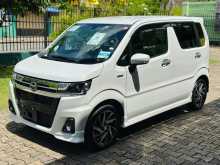 https://riyasewana.com/uploads/mazda-couztom-z-2023-187354112873.jpg
