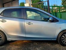https://riyasewana.com/uploads/mazda-demio-241625556495.jpg