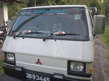 Mitsubishi L300 1981 Van