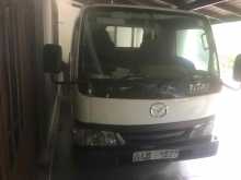 https://riyasewana.com/uploads/mazda-lory-10-12-2210500622413.jpg